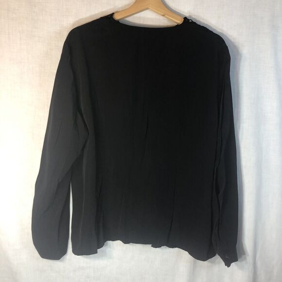 Fredrick's of Hollywood Size 2x Black w Black Trim Button Up Blouse Acetate - Picture 9 of 11